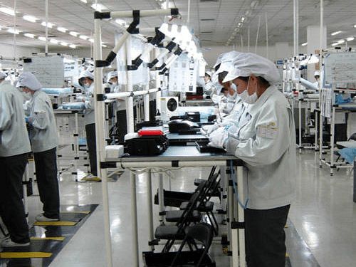 電子廠普工的工作內(nèi)容與計算機(jī)技術(shù)培訓(xùn) 從流水線到技能提升